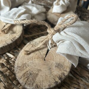 porte-serviettes artisanal en bois flotté pièce unique fait main