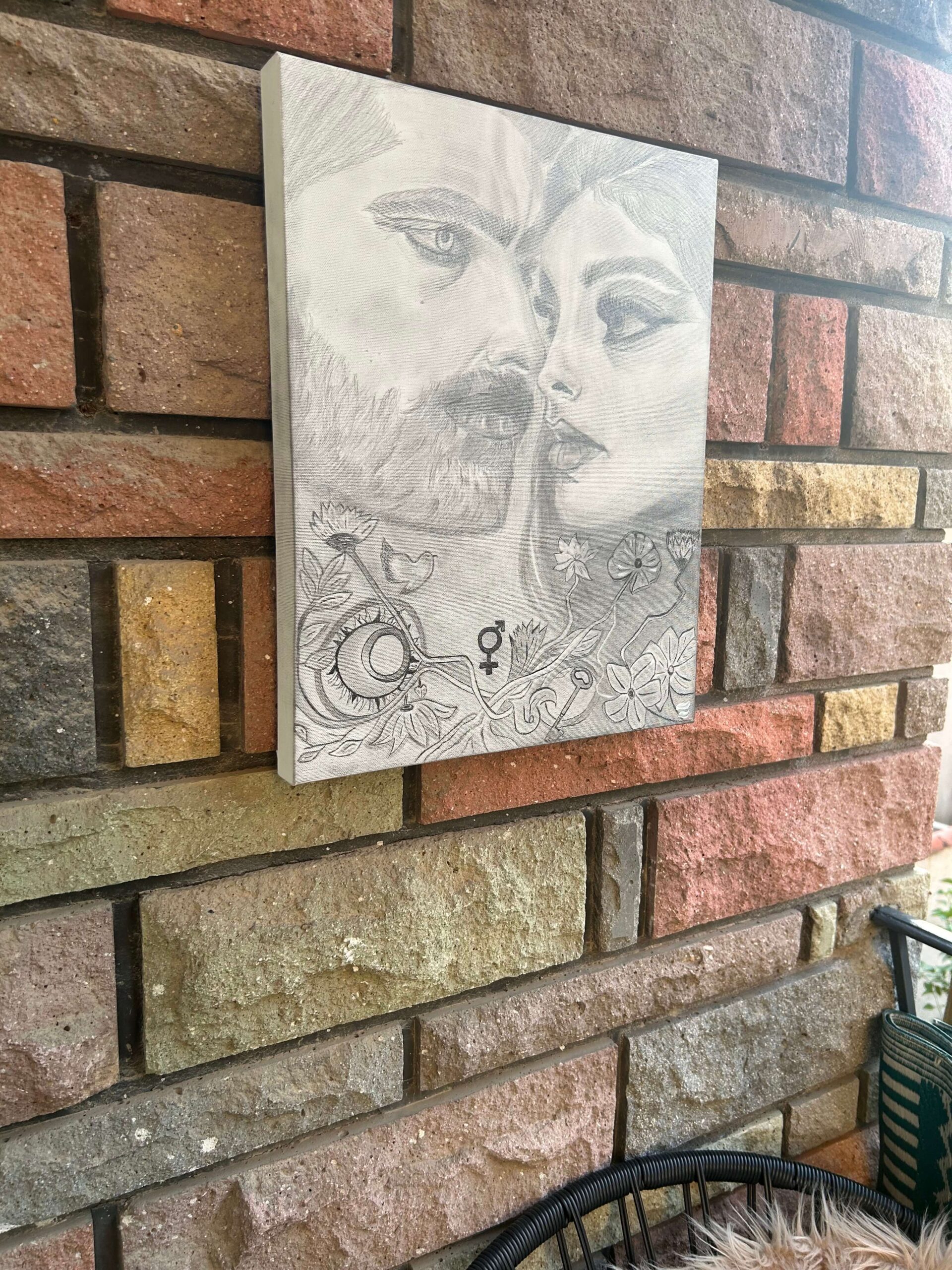 Portrait romantique d'amoureux en noir et blanc, création artisanale unique.